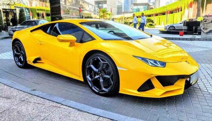 Lamborghini Huracan Evo Rental Dubai - CarRentalDXB