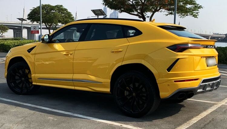 Lamborghini Urus Rent a Car Dubai
