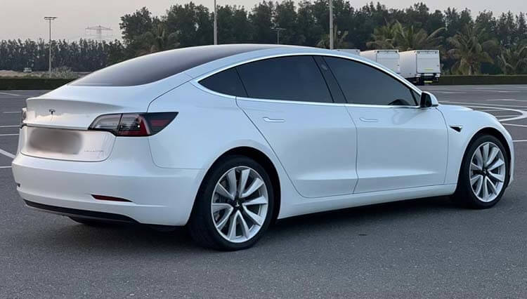 Tesla Model 3 Rent a Car Dubai