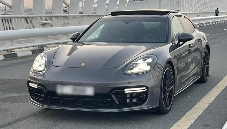 Porsche Panamera 4S Rental Dubai