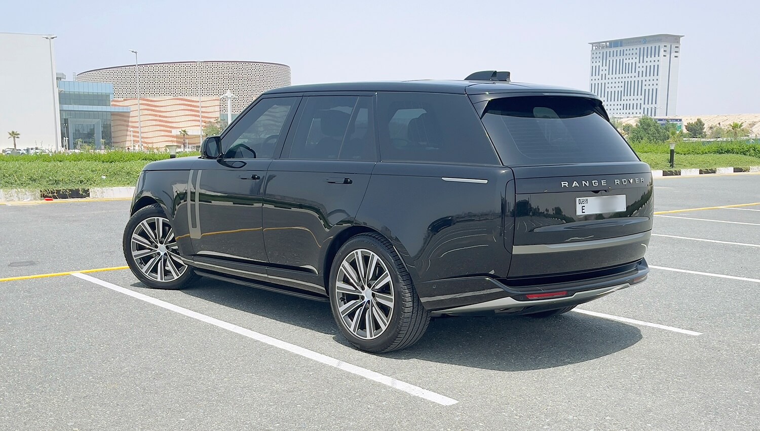 Range Rover Vogue 2024 Rent in Dubai