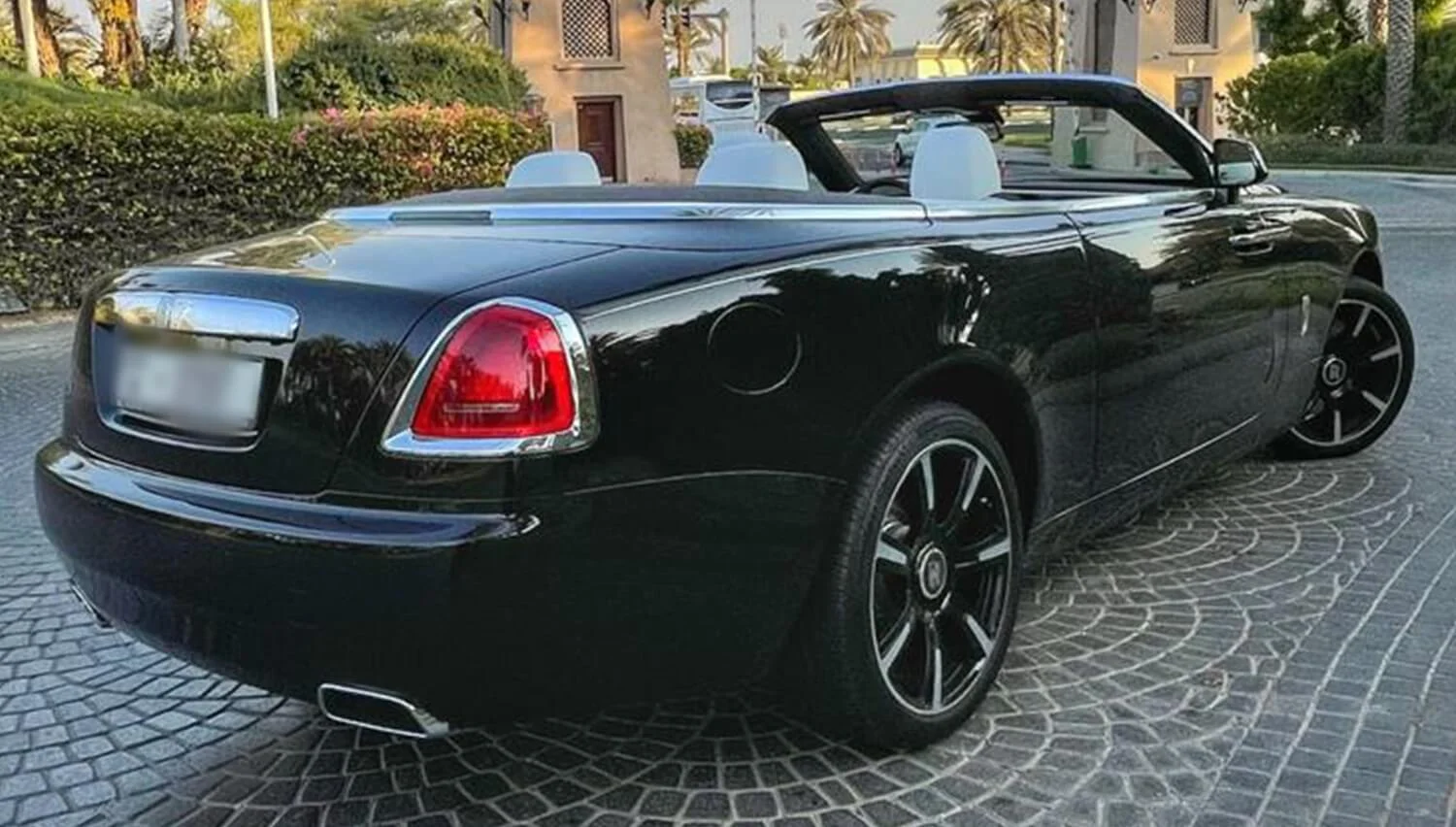 Rolls Royce Dawn with Driver in Dubai